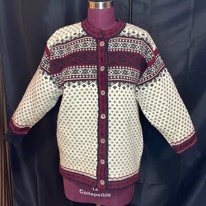 Nordic Ski Sweater. 100% Wool size Womens M